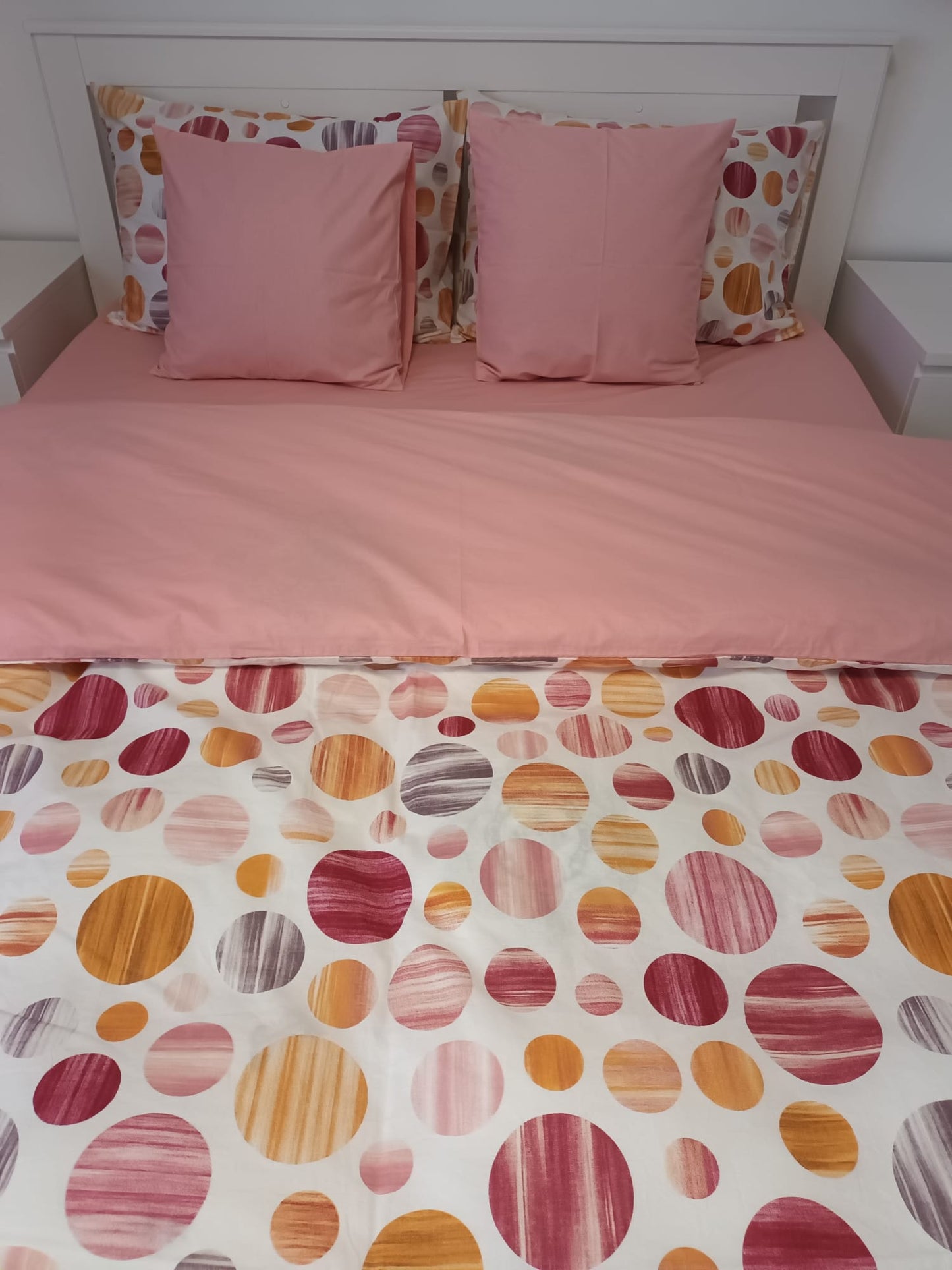Lenjerie de Pat Dublă din Bumbac Ranforce 100% – Roz cu Buline