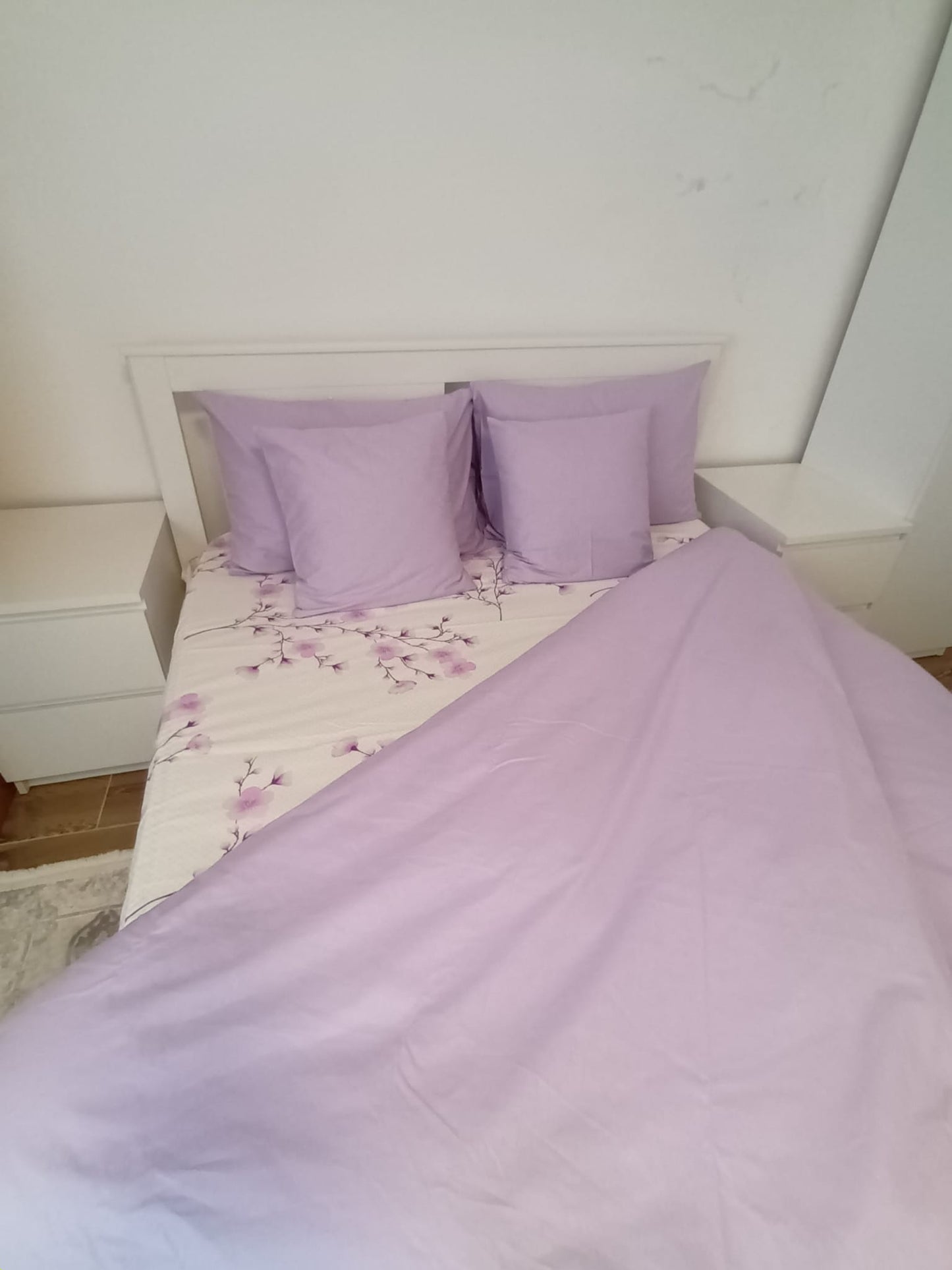 Lenjerie de Pat Dublă din Bumbac Ranforce 100% – Mov cu Motive Florale